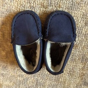 Worn ONCE! EUC Tod’s Baby Junior Gommino Drivers